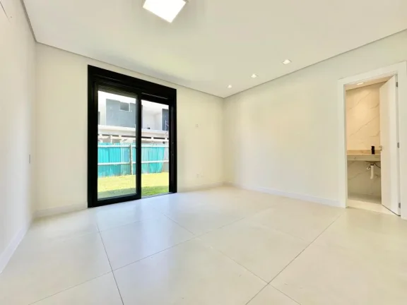 Imagem Casa em Condominio 4 Dormitórios - Bairro xangri-la