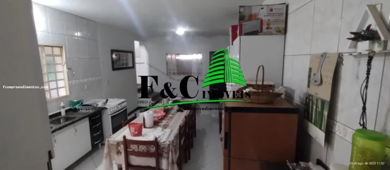 Imagem Casa para Venda em Araras, Parque das Árvores, 5 dormitórios, 1 suíte, 2 banheiros, 2 vagas