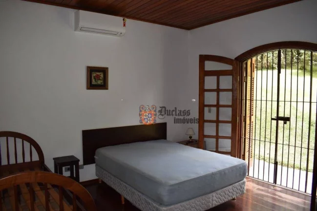 Imagem Casa com 3 dormitórios à venda, 292 m² por R$ 1.500.000 - Vila Inglesa - Campos do Jordão/SP