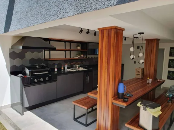 Imagem Linda e moderna casa no Jd das Palmeiras