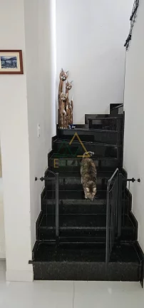 Imagem Sobrado em Condomínio à venda no Santa Cândida Curitiba PR