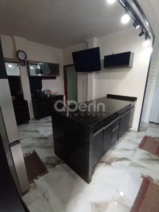 Imagem CASA À VENDA - CRUZEIRO DO SUL