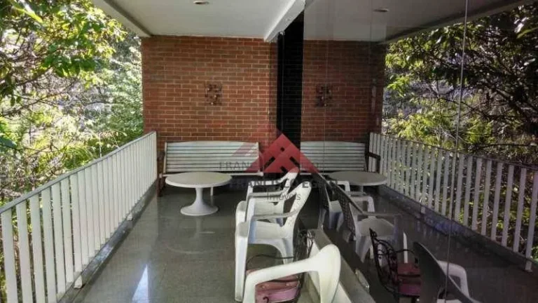 Imagem Casa com 2 dormitórios à venda, 440 m² por R$ 1.900.000,00 - Santa Rosa - Niterói/RJ