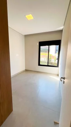 Imagem Casa de esquina condomínio Euroville 2