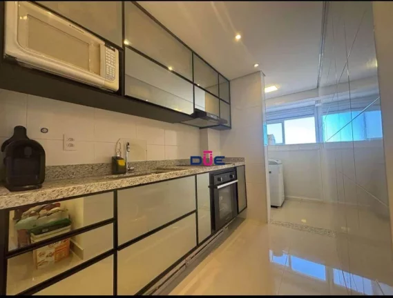 Imagem Apartamento novo com 2 dormitórios, suíte, andar alto com varanda no Embaré