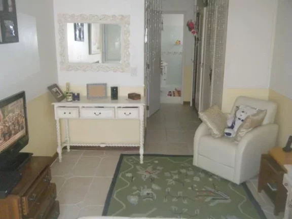 Imagem Praia de Pitangueiras - Frente Total ao Mar - 181 m² úteis - 2 vagas - Belíssimo apartamento totalmente reformado e decorado !!!
