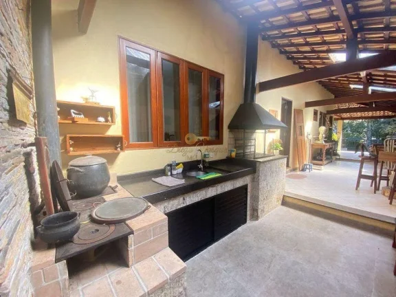 Imagem Casa em Condomínio para Venda em Teresópolis / RJ no bairro Albuquerque