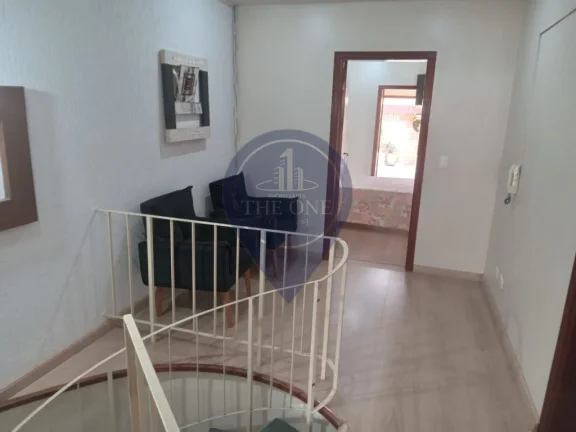Imagem Casa à venda na Vila Mariana, São Paulo-SP: 3 quartos, 1 suíte, 3 salas, 3 banheiros, 2 vagas de garagem, 125m²! Venha conhecer!