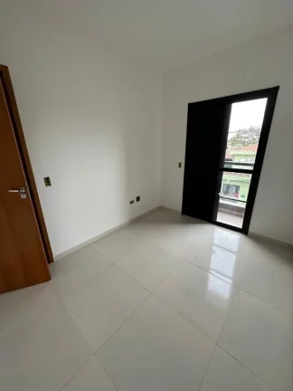 Imagem Imperdível: Apartamento sem condomínio à venda em Santo André-SP, Jardim Alvorada! 2 quartos, 1 banheiro, 1 vaga de garagem.