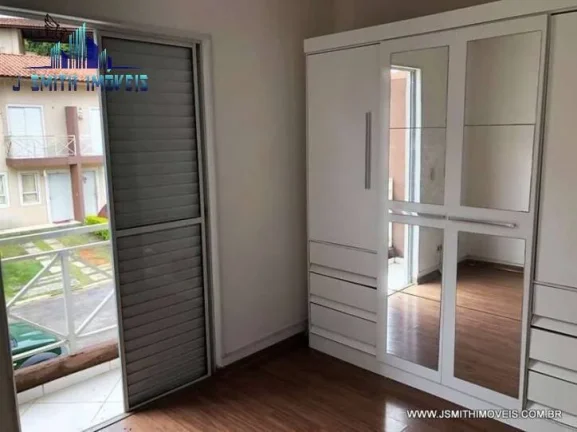Imagem Sobrado Cond. fechado 2 dorms, quintal coberto, 2 vagas! Cotia