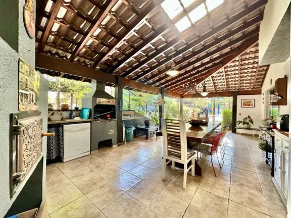 Imagem Casa em Condomínio a Venda no bairro Granja Viana - Carapicuíba, SP