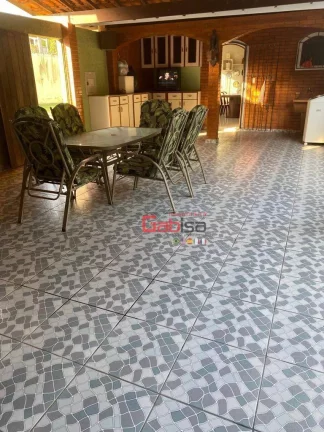 Imagem Casa com 4 dormitórios à venda, 320 m² por R$ 900.000,00 - Balneário São Pedro - São Pedro da Aldeia/RJ