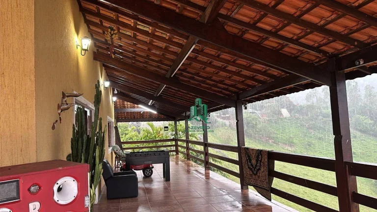 Imagem Chácara com 5 dormitórios à venda, 49 m² por R$ 2.200.000,00 - Cuiabá de Cima - Nazaré Paulista/SP