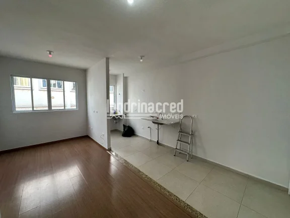 Imagem Apartamento em Cambé com 2 quartos, 45m², 1 vaga coberta, lazer completo com piscinas, áreas gourmet, salão de festas e portaria 24h