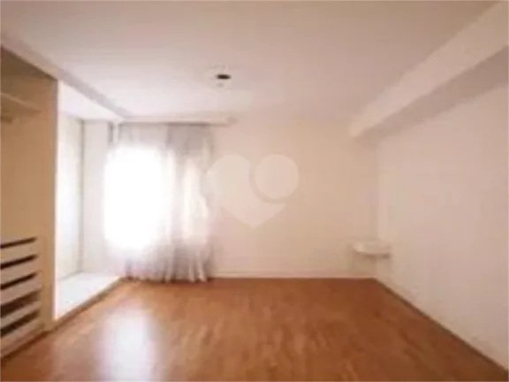 Imagem Apartamento à venda com 3 quartos, sendo 2 suítes, no condomínio Villa Amalfi, São Paulo - SP