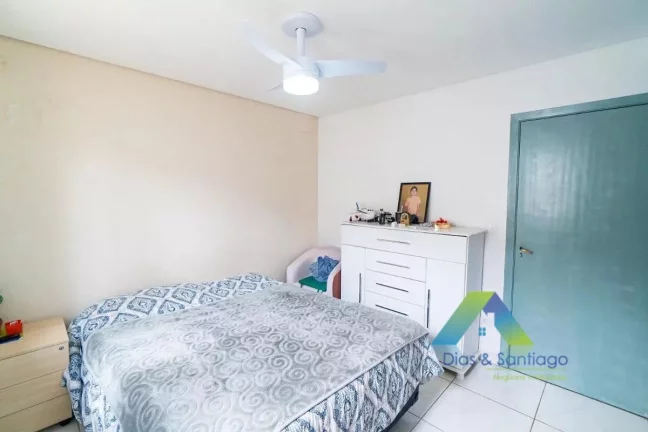 Imagem CASA TÉRREA COM 3 DORMITÓRIOS E 4 VAGAS EM VILA SANTA CATARINA/SP!