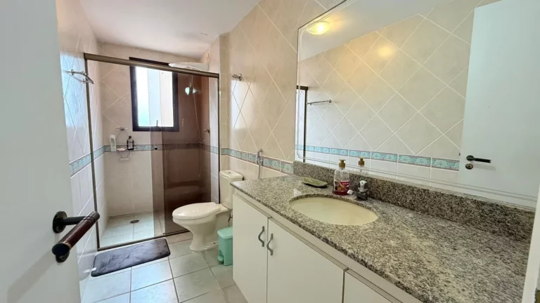 Imagem Apartamento à venda em Riviera de São Lourenço: 3 quartos, 2 suítes, 2 salas, 2 vagas na Riviera Módulo 06 - 120,58m².