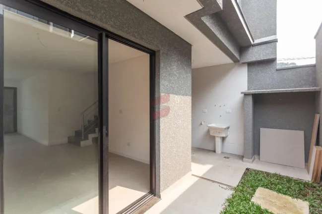 Imagem SOBRADO com 3 dormitórios à venda com 139.45m² por R$ 889.000,00 no bairro Pilarzinho - CURITIBA / PR