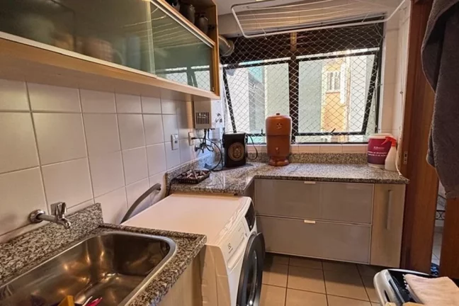 Imagem Apartamento à venda em Porto Alegre, Centro Histórico, com 2 quartos, 73m2