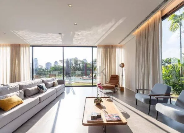 Imagem Casa com 1200m² em condomínio fechado à venda em São Paulo - SP