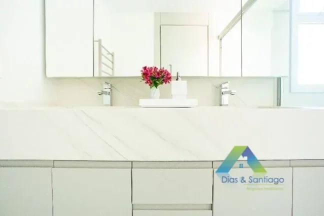 Imagem ALTO PADRÃO MOEMA 182 METROS, 3 SUÍTES, 4 VAGAS TODO MOBILIADO DESIGNER MODERNO !