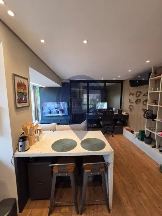 Imagem Apartamento à venda no Campo Belo, São Paulo-SP: 1 quarto, 2 salas, 1 banheiro, vaga de garagem!