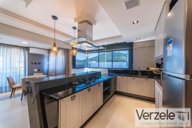 Imagem Apartamento 3 dormitórios para Venda em Balneário Camboriú / SC no bairro Estados