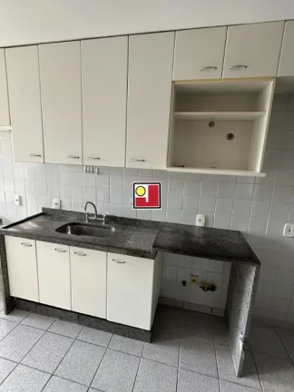 Imagem Vendo 3Q, Praia da Barra, 160m², cozinha planejada, armários, blindex, 2 vg, ônibus, clube, captação solar, recarga elétrica, tênis, futebol, squash