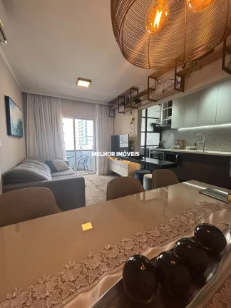 Imagem Apartamento com 02 dormitórios mobiliado e decorado á venda no centro de Balneário Camboriú.