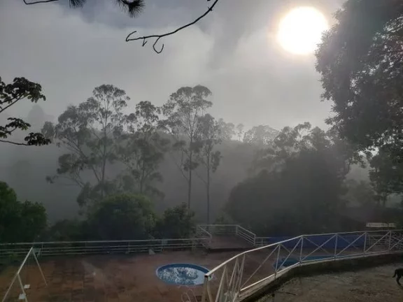 Imagem Chácara Completa com 2 Casas Escriturada Ótimo Acesso!