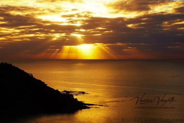 Imagem Frente ao Mar para Venda em Balneário Camboriú / SC no bairro Centro