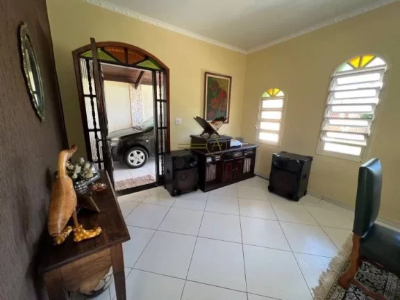 Imagem Casa térrea à venda de alto padrão, 100 metros da praia, em Peruíbe