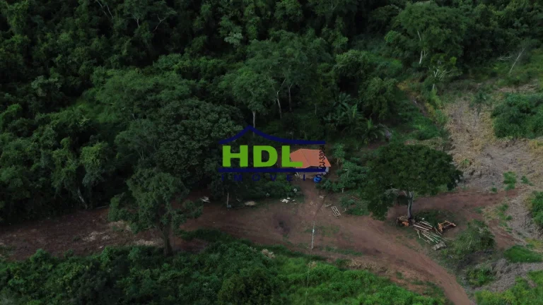 Imagem Fazenda 15 Alqs com Córrego no meio em Hidrolândia/Go