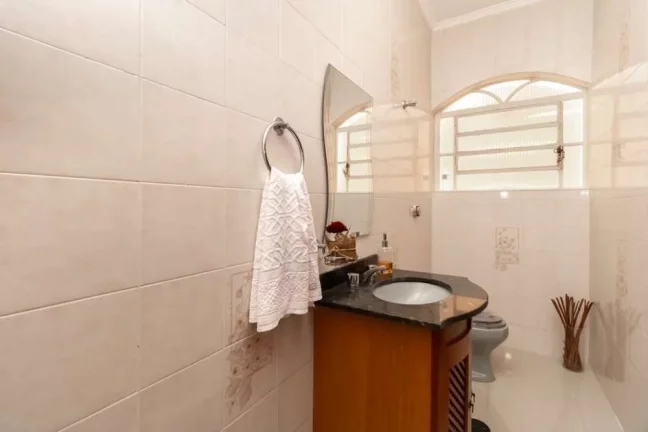Imagem Excelente Casa à venda com 3 suítes, 4 vagas de garagem, salão de festas e área gourmet por R$1460.000-Jd Marisa-SP