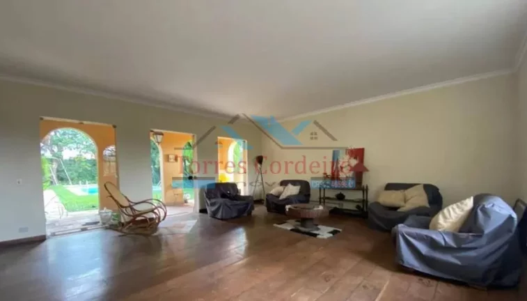 Imagem Lindo sobrado com 6 dormitórios + 4 vagas - Morumbi