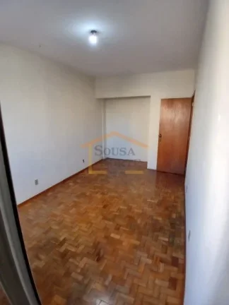 Imagem Apartamento com 85 m², 2 dormitórios, área de serviço e 2 banheiros, sendo 1 de serviço. Cômod...