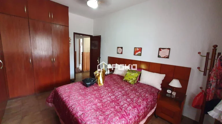 Imagem Casa com 3 dormitórios, 244 m² - venda por R$ 1.200.000,00 ou aluguel por R$ 6.432,00/mês - Vila Galvão - Guarulhos/SP