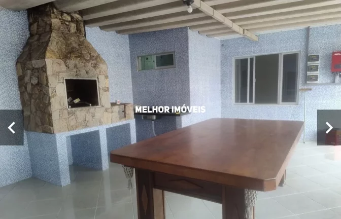 Imagem Casa á venda com 2 pavimentos residencial e comercial no São Judas Tadeu em Balneário Camboriú.