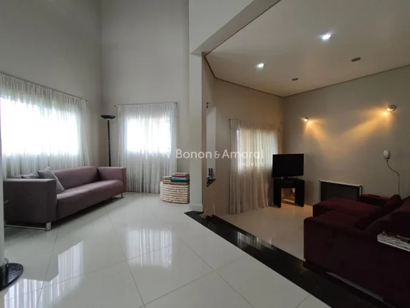 Imagem Casa Condomínio Estância Paraíso - Região Alphaville

Charmosa, construção sólida, 525 m² de...