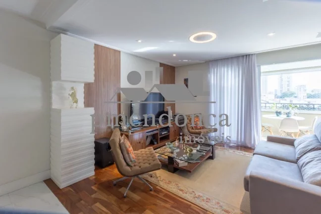 Imagem Apartamento na Vila Romana com 3 suítes e 3 vagas, 153m²