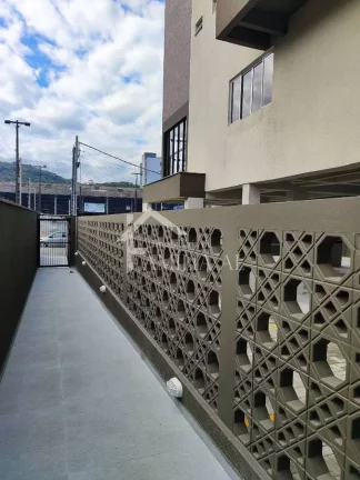 Imagem Apartamento com 2 quartos no Saguaçú