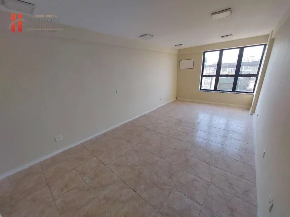 Imagem Sala comercial com 28m²na esquina com a Av. Brigadeiro Lima e Silva.