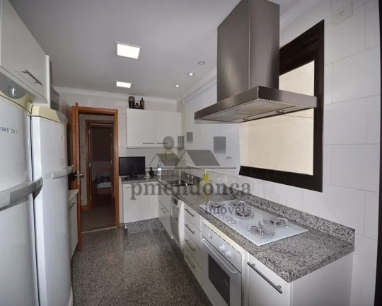 Imagem Apartamento na Pompéia com 3 suites e 4 vagas, 178m²