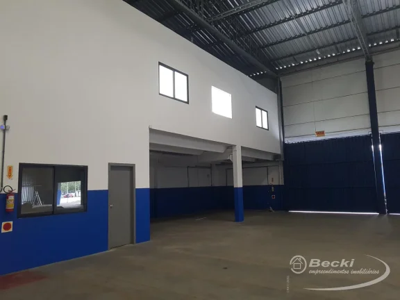 Imagem Galpão 1.500m² com Doca para Alugar em Joinville – Becki