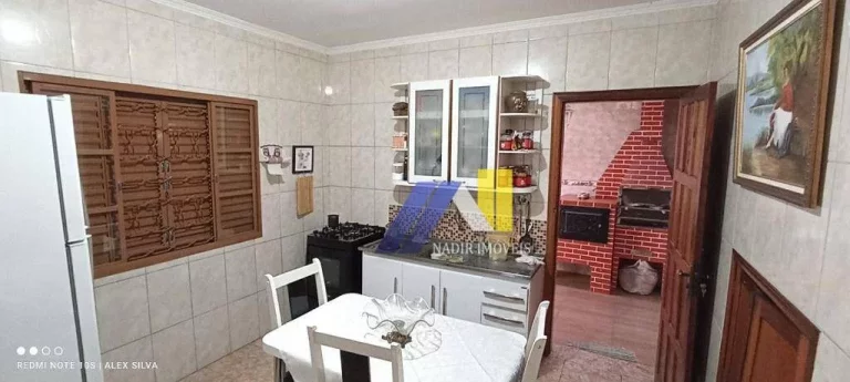 Imagem Casa com 3 Quartos à Venda, 265 m² em Centro - Pouso Alegre