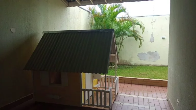 Imagem Sobrado com 2 dormitórios à venda, 71 m² por R$ 280.000,00 - Vila Figueira - Suzano/SP