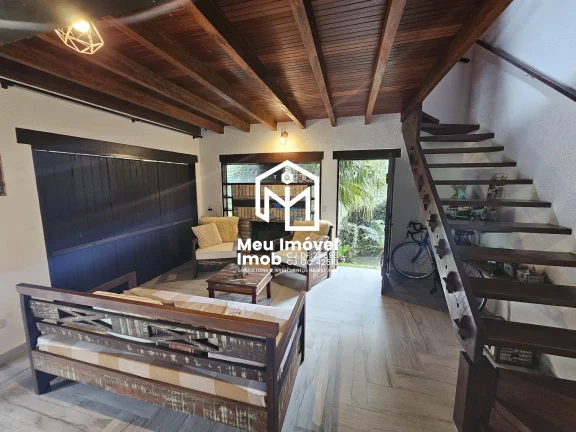 Imagem Rua Ovídio Florianópolis Casa 4 Quartos 4 Vagas 190m² Mobiliado Hidromassagem