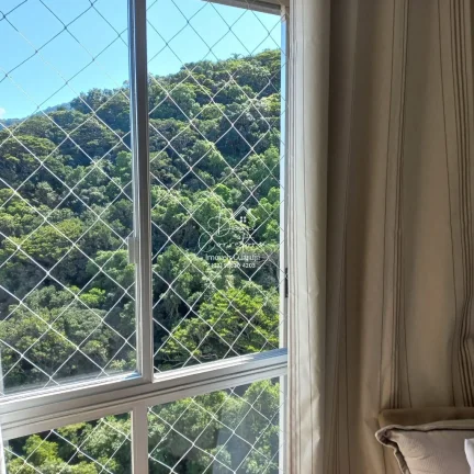Imagem Apartamento à venda no Guarujá na Praia das Pitangueiras.