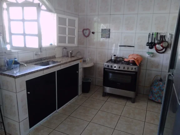 Imagem Casa para Venda em Itaboraí, Gebara (Itambi), 2 dormitórios, 1 suíte, 3 banheiros, 4 vagas