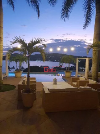 Imagem Casa com 6 dormitórios à venda, 650 m² por R$ 7.990.000,00 - Ferradura - Armação dos Búzios/RJ
